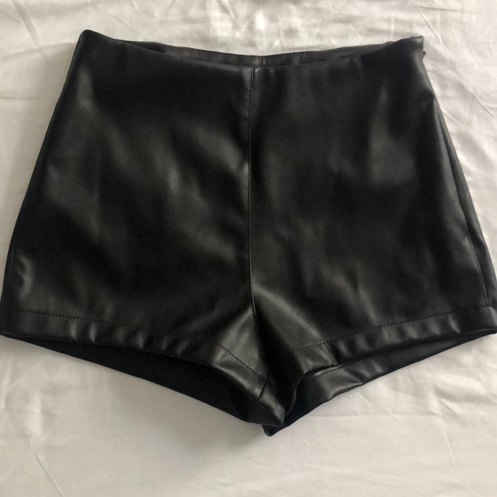 Faux leather shorts-XS